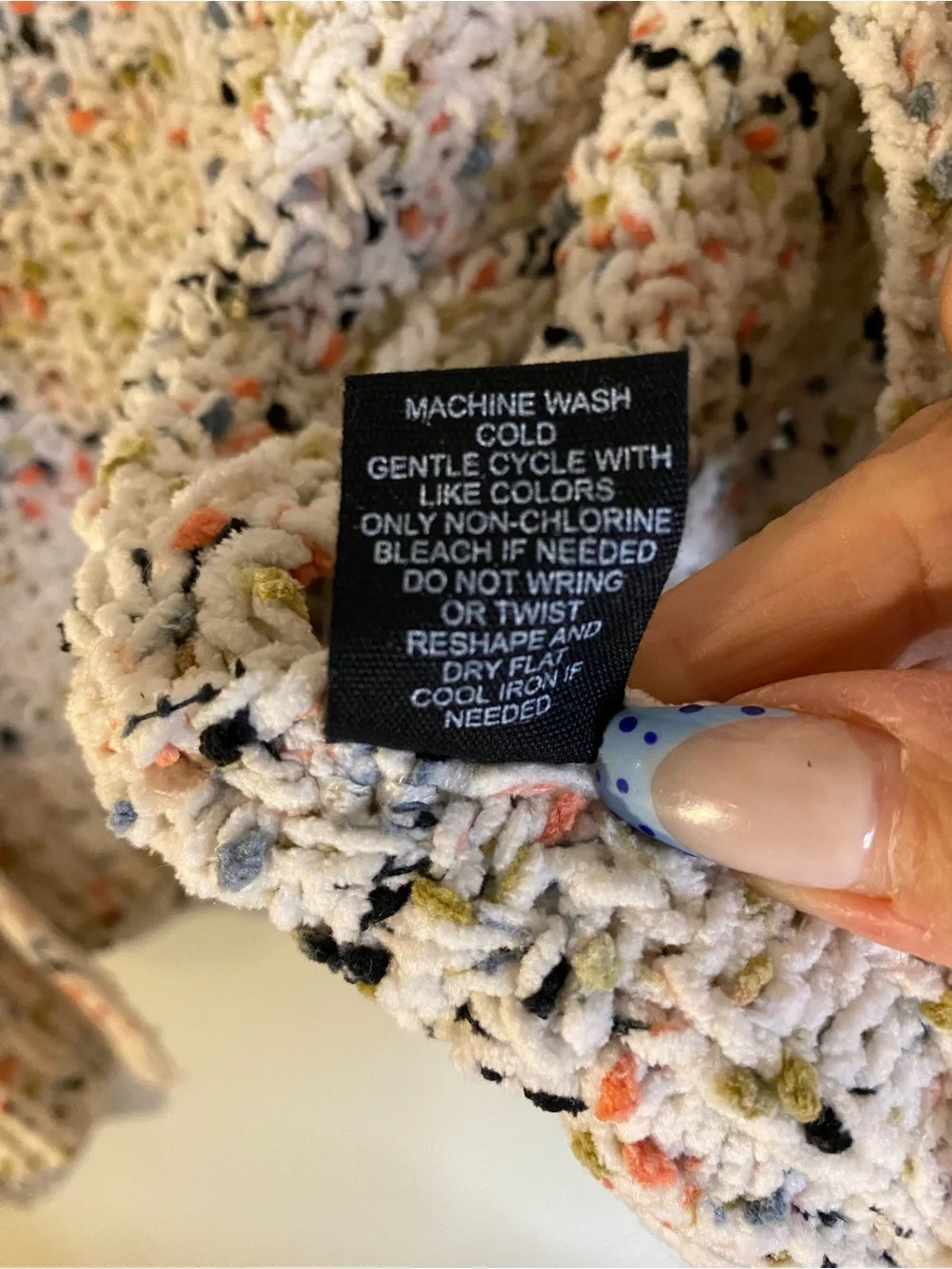 moon & madison Cream Multicolor Speckled Cropped Cardigan
